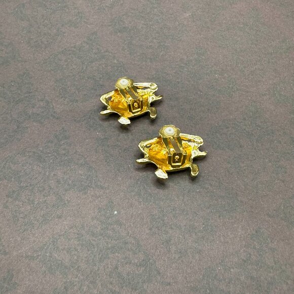 Maurice Milleur Gold-Plated Pewter Crab Clip-On Earrings - Picture 8 of 13